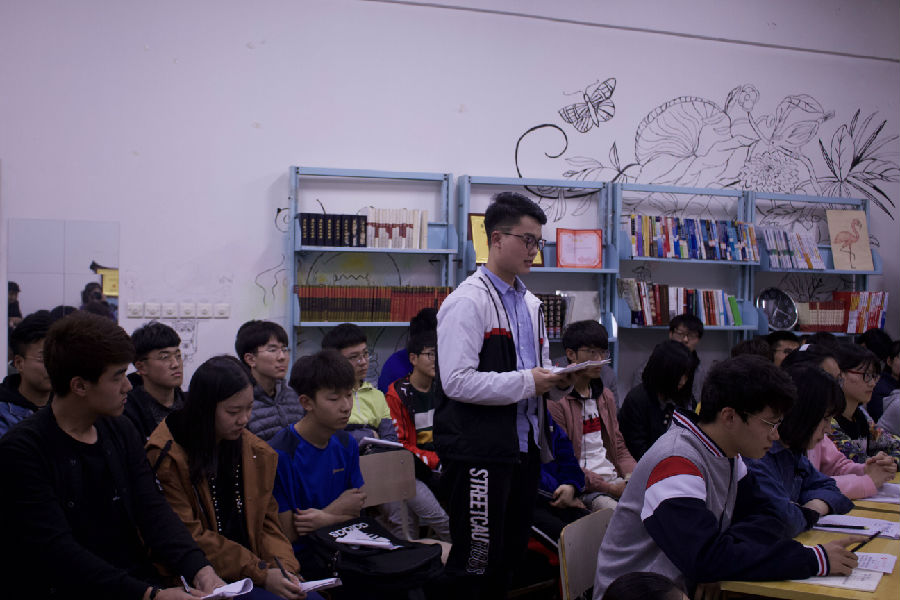学生.jpg