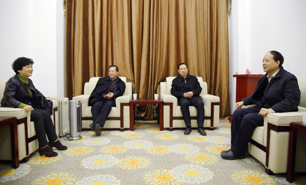 郑老师.jpg